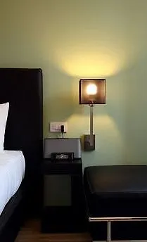 At Townhouse - Filiberto 4*